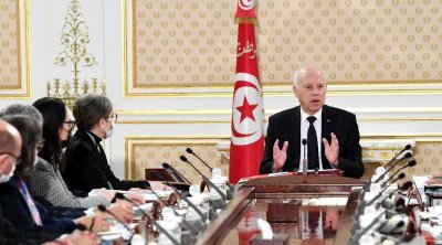 النهضة : الحسابات 'القيسية' قادت تونس الى عزلة دولية 