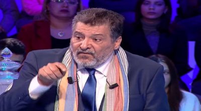 سمير العقربي يهاجم لطفي بوشناق : موش قاري و ما يصلحش للفن 