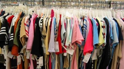 غرفة تجار الاقمشة والملابس الجاهزة تهدد بتعليق نشاطها