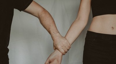 تفاصيل جديدة إغتصاب شقيقتين في القيروان : الجاني عون في فرقة مكافحة العنف ضد المرأة