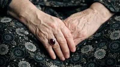 سوسة : يقتل إمرأة مسنها خنقا بالوسادة بعد سرقة مصوغها