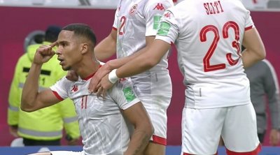 الجزيري يسجل هدف من رأسية في المرمى العماني 