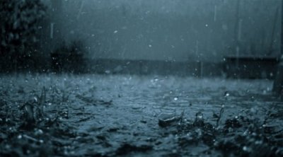 أمطار غزيرة الليلة مع رياح قويّة جدا