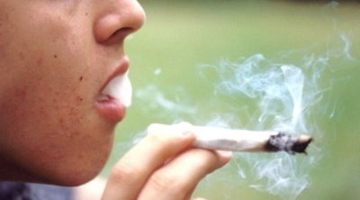 تونس : ارتفاع نسبة الإدمان بالوسط التلمذي إلى 25% 