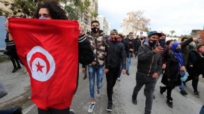 البارومتر السياسي : 47 بالمائة من التونسيين يعتبرون ان تونس تسير في الطريق الخطأ