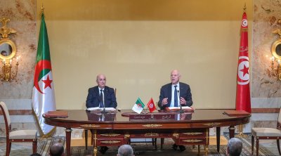 توقيع 27 اتفاقية ومذكرة تفاهم بين تونس والجزائر (فيديو)