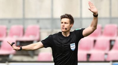 الألماني سيبرت حكما لمباراة تونس و الجزائر في نهائي كأس العرب 