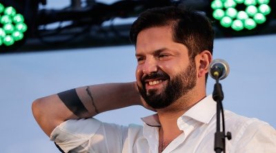 يساري عمره 35 عاما.. ترحيب أوروبي برئيس تشيلي الجديد