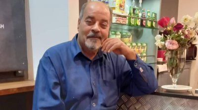 صلاح مصدق في حالة صحية جيدة بعد تعرضه لحادث مرور