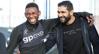 النادي الافريقي : استقبال حار لبلال العيفة (صور)