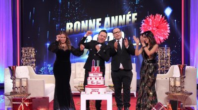 بالصور : علاء الشابي و نوفل الورتاني و زوجتيهما يقدمان منوعة رأس السنة على التاسعة