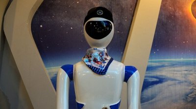 أسترالي يتزوج من ''روبوت'' بعد أن وقع في حبها 