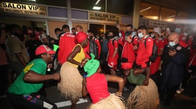 المنتخب الوطني يصل إلى الكاميرون