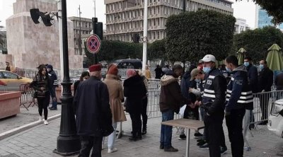 الداخلية : حجز مبالغ مالية مجهولة المصدر لدى أشخاص كانوا يعتزمون توزيعها على منحرفين