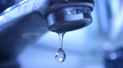 اضطراب وانقطاع في التزود بالماء بعدة مناطق من ولاية تونس