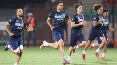 كان 2022 : المنتخب الوطني يصل مدينة 'قاروا'و السليتي حاضر في التدريبات 