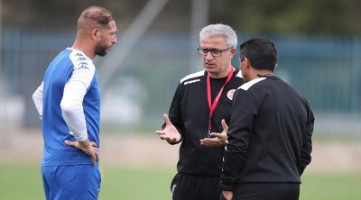 كان 2022 : عقوبة مالية ضد الكبير و بن مصطفى 