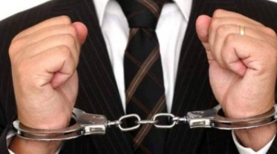 القصرين: الإحتفاظ بوالٍ سابق بشبهة فساد