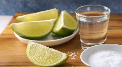 الكرم : أفارقة يحولون منزلهم لتحضير مشروبات كحولية تشبه ''التاكيلا''