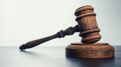 بطاقة إيداع بالسجن ضد نائب و معتمد سابق 