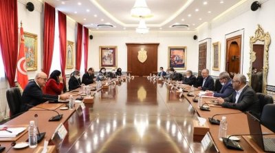 تفاصيل لقاء نجلاء بودن بنور الدين الطبوبي