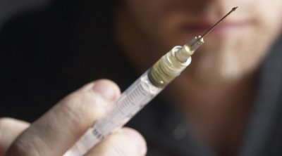 سوسة : الاحتفاظ بشابين أجنبيين بشبهة محاولة حقن تلاميذ