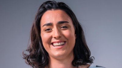 أنس جابر تثير الجدل بعد دعوة التونسيين للمشاركة في الاستشارة الوطنية (فيديو)