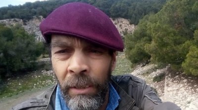 وفاة الفنان التشكيلي حسين مصدّق