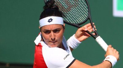 بطولة دبي للتنس: أنس جابر تواجه الروسية فيرا زفوناريفا