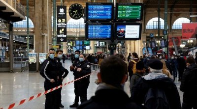 فرنسا : الشرطة تقتل شخصاً هاجم أفرادها بسكين في محطة قطارات رئيسية بباريس