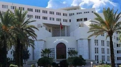 وزارة  الخارجية تدعو التونسيين بأوكرانيا  الى ضرورة التواصل مع سفارة تونس بموسكو