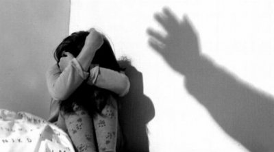 تعرض طفلة للتعذيب من طرف زوجة أبيها..وزارة المرأة تتدخل  