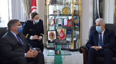 Le ministre de la Défense reçoit l’ambassadeur des États-Unis à Tunis