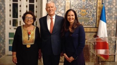 بشرى بلحاج حميدة تتحصل على وسام الجمهورية الفرنسية الشرفي 