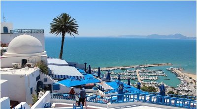 تفاصيل وآجال صرف المنح المسندة لعمال المؤسسات السياحية ومؤسسات الصناعات التقليدية