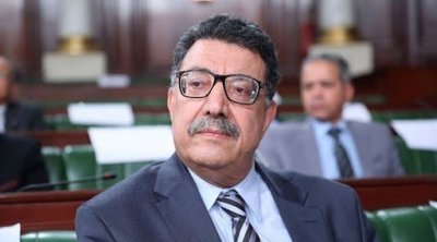 أنا يقظ : إبراهيم بودربالة يجهل أعراف المحاماة وتقاليدها