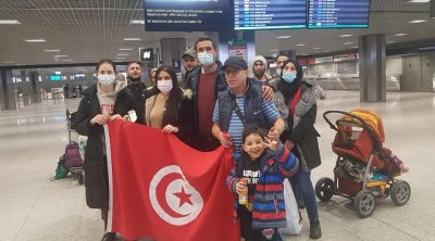 وصول طائرة إجلاء على متنها 55 تونسيا لمطار تونس قرطاج 