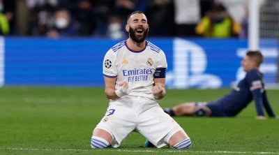 كريم بنزيمة 'التاريخي' يُهدي التأهل لجمهور ريال مدريد