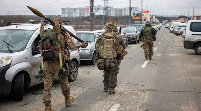 Ukraine : Base militaire bombardée, journaliste tué