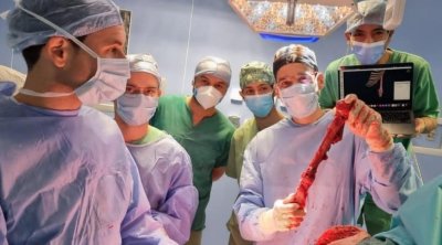 نجاح طبي تونسي جديد... عملية جراحية الأولى من نوعها في تونس و افريقيا (صور)
