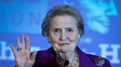 وفاة مادلين أولبرايت أول امرأة تتولى وزارة الخارجية الأميركية