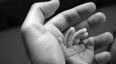 القيروان : تقتل رضيعتها خنقا لكي لا تنكشف خيانتها الزوجية 