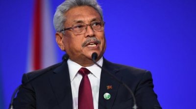 رئيس سريلانكا يدعو المعارضة للانضمام إلى حكومته بعد استقالة جميع وزرائه