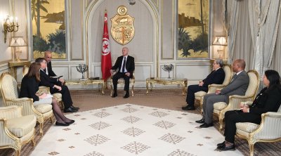 السفير الأمريكي يحث على عودة تونس السريعة إلى الحكم الدستوري الديمقراطي