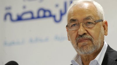 طرد الغنوشي من أحد المساجد (فيديو)