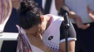 أنس جابر : قلت لنفسي ألا أبكي...لكن الأمر لم يكن سهلا عليا (فيديو)