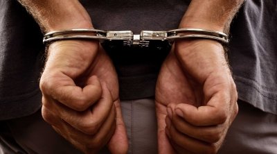 إيقاف مرتكب عملية نشل تسببت في وفاة فتاة