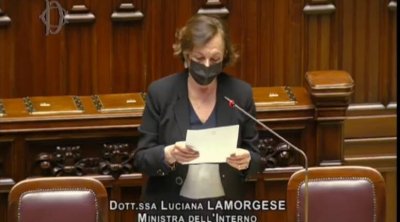 وزيرة الداخلية الإيطالية تؤكد ترحيل تونسيين بعد الإتفاق مع السلطات التونسية 