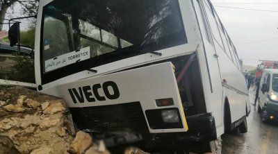 Manouba : collision entre deux bus à El Battan