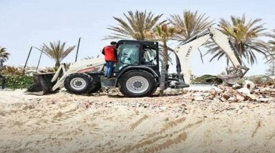 الحمامات: إزالة مخالفات مرتكبة بالملك العمومي البحري بصفة تلقائية